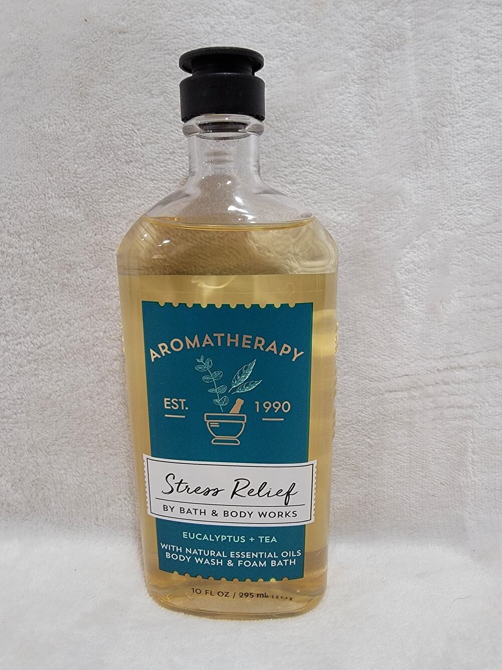 Bath & Body Works Aromatherapy Stress Relief Eucalyptus Tea Wash Foam Bath NEW